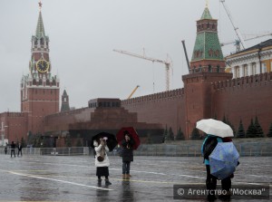 16 февраля в Москве был объявлен «оранжевый» уровень опасности, связанный с аномально изменчивой погодой