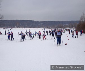 Спортсмены из района Чертаново Центральное приняли участие в одном из этапов «Московской лыжни-2016»