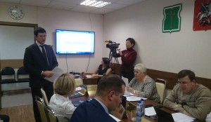 Главный врач городской поликлиники №2 Андрей Тяжельников выступил на заседании Совета депутатов 