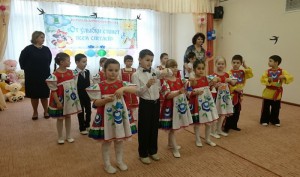 Фестиваль детского творчества «От улыбки станет всем светлей» прошел в муниципальном округе Чертаново Центральное