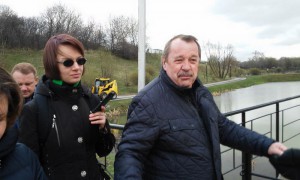 Префект Южного округа Алексей Челышев принял участие в субботнике в Покровском парке   