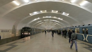 На станции метро «Южная» жители района Чертаново Центральное могут приобрести обновленные транспортные карты