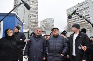 Советник мэра Москвы Владимир Ресин побывал на месте строительства двух храмов в районе
