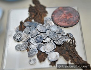 Артефакты, найденные во время раскопок в парке "Зарядье"