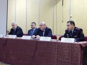 Глава управы Владимир Михеев на встрече с жителями района