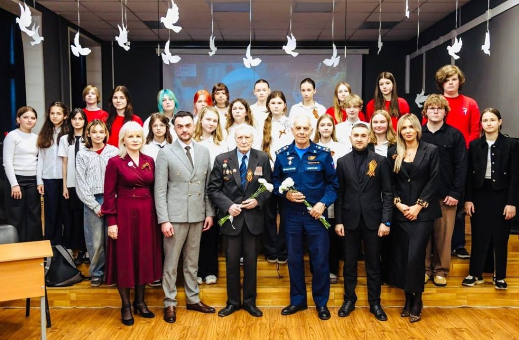 Встречу с ветеранами провели в школе №504. Фото: официальная страница школы №504 в социальных сетях