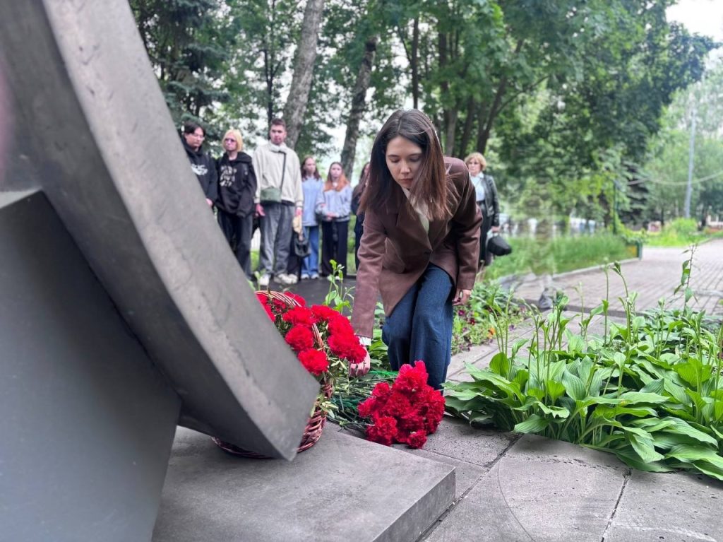 «День памяти»: в патронатной акции приняли участие делегаты Пищевого колледжа №33. Фото: страница Пищевого колледжа №33 в социальных сетях