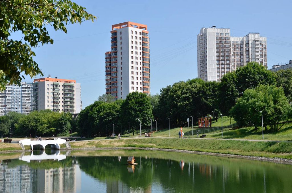 Глава управы Чертаново Центральное проведет обход района. Фото: Анна Быкова, «Вечерняя Москва»