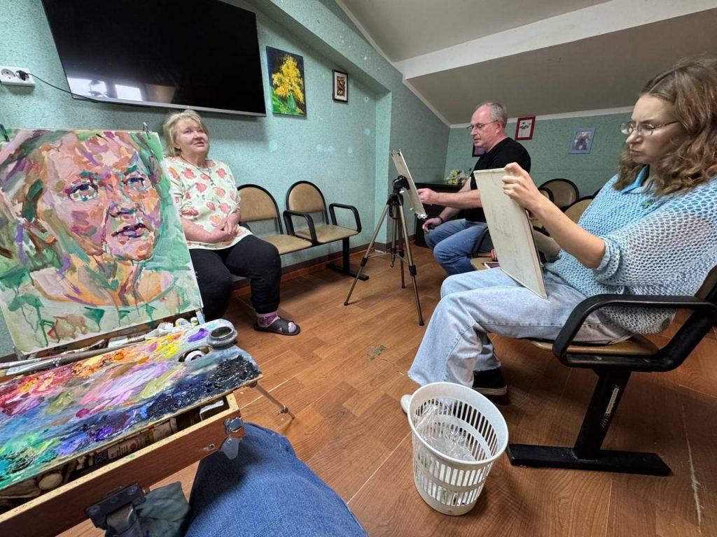 В галерее «Художники Чертанова» пройдет выставка о женщинах из приюта. Фото: страница галереи «Художники Чертанова» в социальных сетях