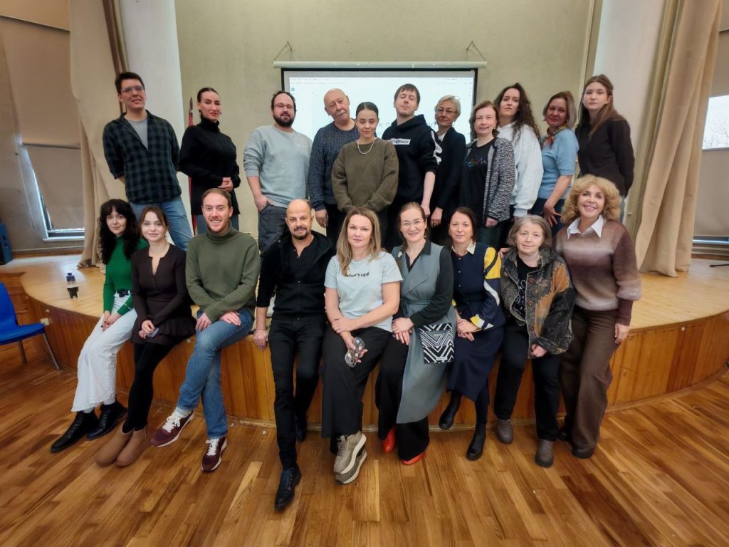 «Содружество школьных театров»: мастер-класс по актерским этюдам провели в школе №1173. Фото: официальная страница школы №1173 в социальных сетях