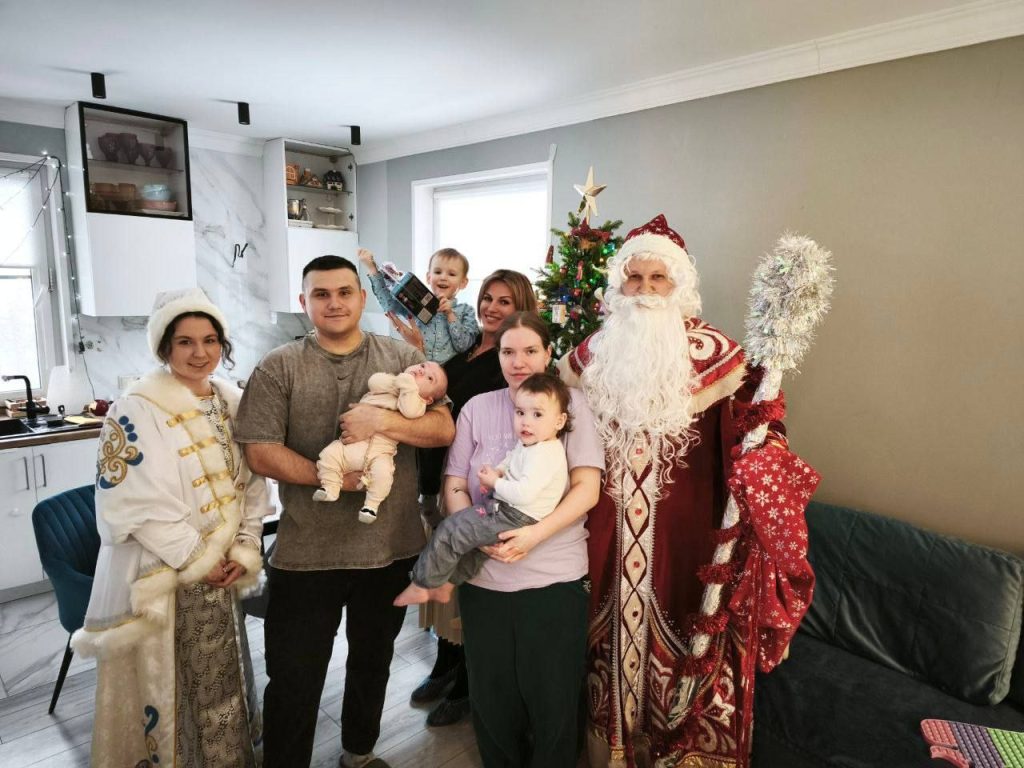 «Добрая елка»: в районе Чертаново Центральное прошла благотворительная акция. Фото: страница управы района Чертаново Центральное в социальных сетях