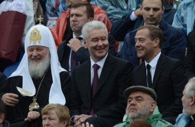 Сергей Собянин и Дмитрий Медведев поздравили жителей Москвы