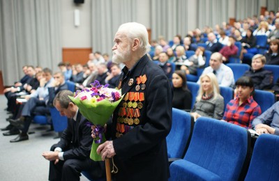 Ветерана Великой Отечественной войны поздравили с 91-летием в Южном округе
