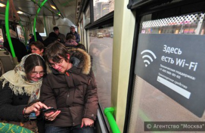 Пассажиры нескольких столичных автобусных маршрутов могут бесплатно пользоваться интернетом