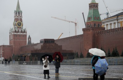 16 февраля в Москве был объявлен «оранжевый» уровень опасности, связанный с аномально изменчивой погодой