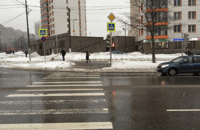 В районе Чертаново Центральное прошли работы по замене неисправного светофора