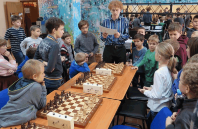 Юные шахматисты района