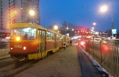 Ночной трамвай №3, проходящий на территории района Чертаново Центральное