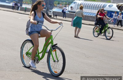 В парках Москвы пользователи проекта смогут бесплатно взять напрокат велосипеды, ролики, тандемы