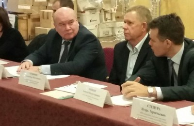 Жители района Чертаново Центральное посетили встречу с главой управы Владимиром Михеевым