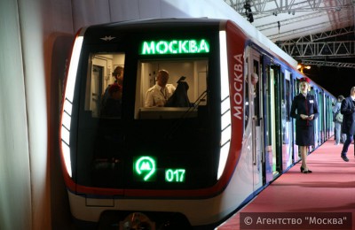 Поезд нового поколения в московском метро