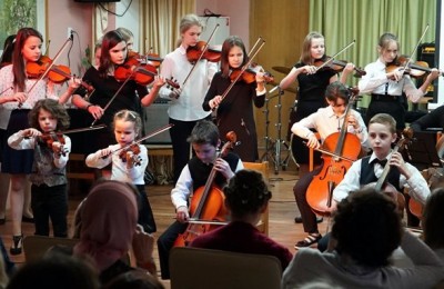 Музыканты района дали концерт в честь бывшего преподавателя ДШИ "Тутти"