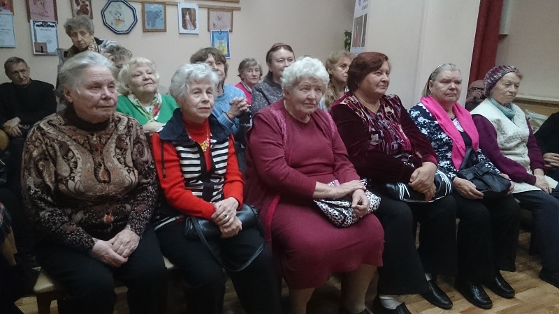Ветеранов района поздравили с Днем пожилых людей