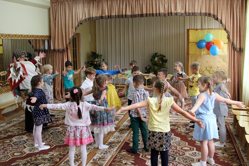 Мероприятия для дошкольников и концерт для учителей прошли в школе №880