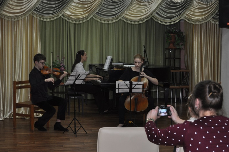 В ДШИ «Тутти» пройдет концерт струнного отдела