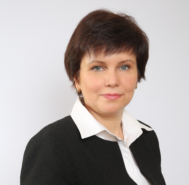 Елена Савостикова