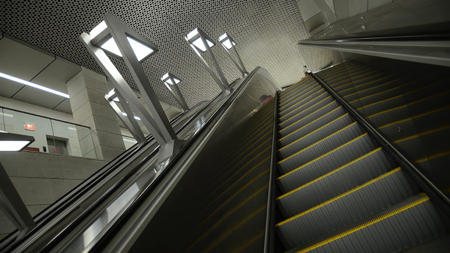 Эскалаторы на станции «Пражская» закроют на ремонт