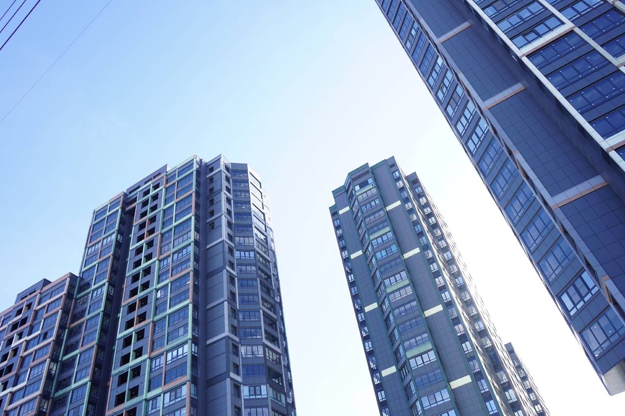 Первые четыре корпуса нового жилого комплекса в Чертанове Центральном ввели в эксплуатацию. Фото: Анна Быкова, «Вечерняя Москва»