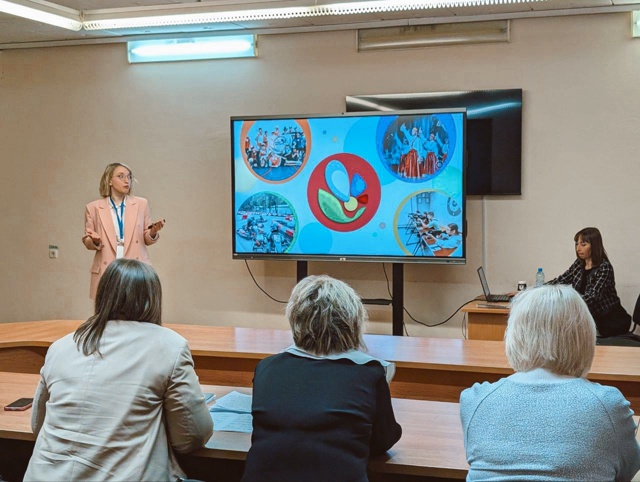 Дополнительное образование детей и молодежи, или Сотрудники ЦВР «На Сумском» выступили на научной конференции. Фото: официальная страница ЦВР «На Сумском» в социальных сетях