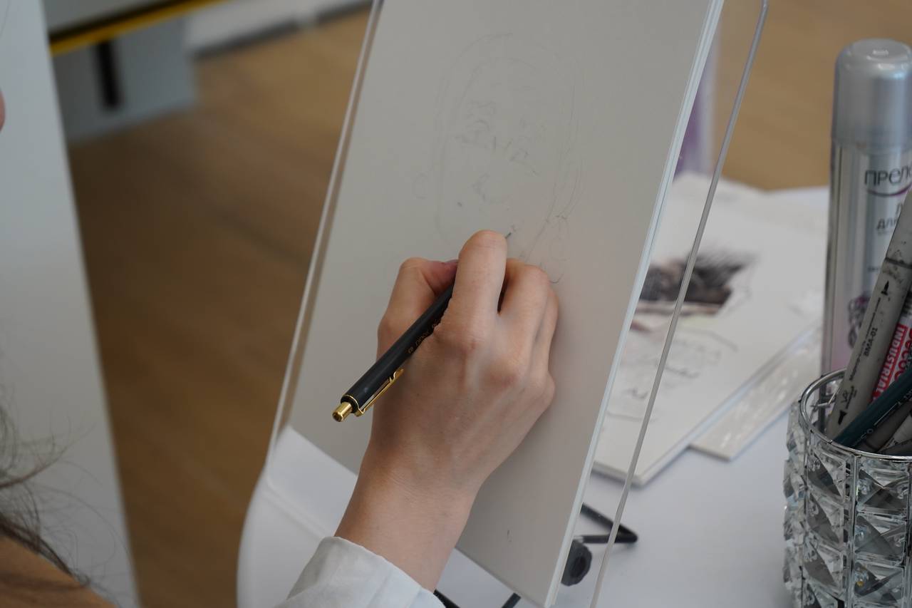 Экспозицию «Искусство быть ребенком» откроют в галерее ТО «Художники Чертанова». Фото: Анна Быкова, «Вечерняя Москва»